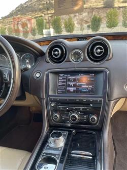 جاكوار XJ
